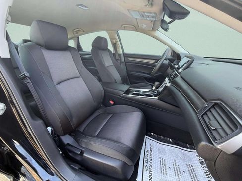 Used 2019 Honda Accord LX image 15