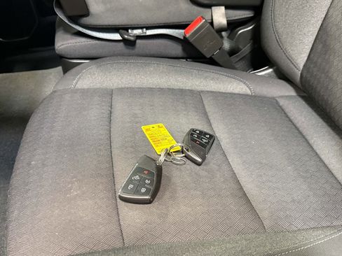 Used 2022 Chevrolet Silverado 1500 LT image 20