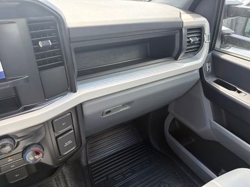 New 2026 Ford F250 XL w/ XL Chrome Package AWD/4WD image 17