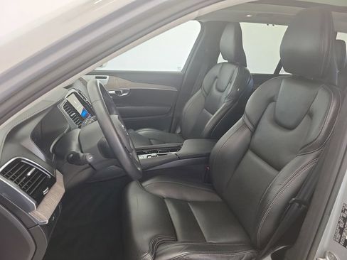 Used 2023 Volvo XC90 B6 Ultimate w/ Lounge Package AWD/4WD image 19