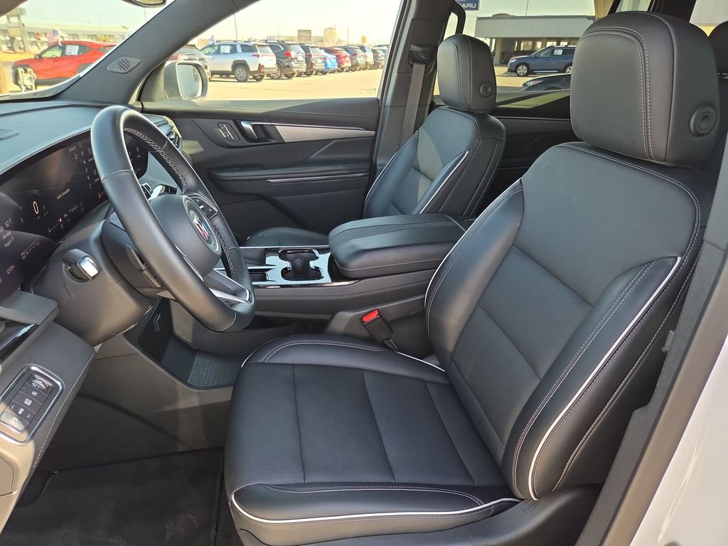 Used 2025 Buick Enclave Preferred FWD image 16