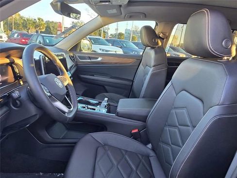 New 2026 Volkswagen Atlas SE image 15