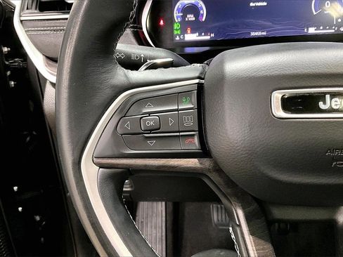 Used 2021 Jeep Grand Cherokee L Limited image 17