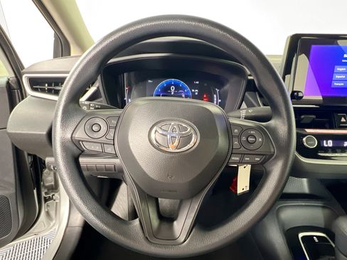 Used 2026 Toyota Corolla LE FWD image 15