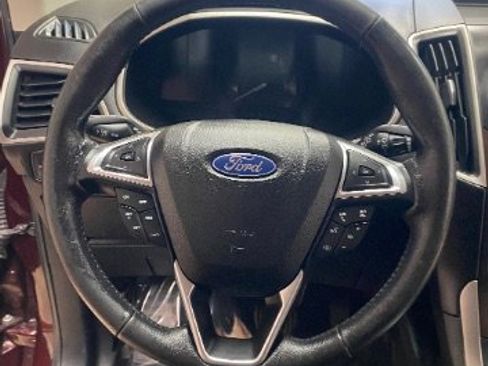 Used 2021 Ford Edge SEL image 28