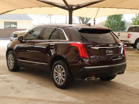 Used 2018 Cadillac XT5 Luxury w/ Driver Awareness Package image 8