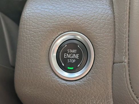 Used 2024 GMC Yukon XL Denali w/ Denali Reserve Package AWD/4WD image 29