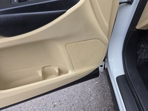 Used 2018 Toyota Highlander XLE image 31