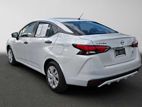 Used 2025 Nissan Versa S w/ Trunk Package FWD image 5