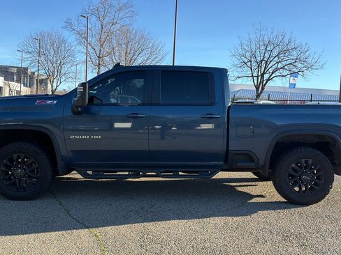 Certified 2025 Chevrolet Silverado 2500 LT w/ Convenience Package image 8