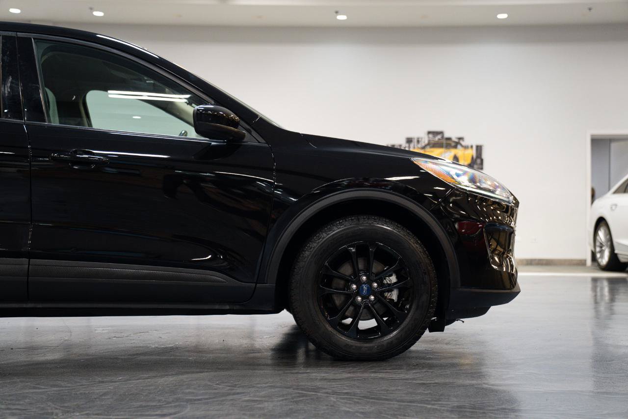 Used 2020 Ford Escape SE Sport AWD/4WD image 11