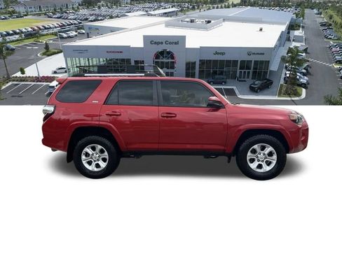 Used 2022 Toyota 4Runner SR5 RWD image 4