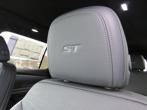 New 2026 Buick Enclave Sport Touring w/ Power Package image 19