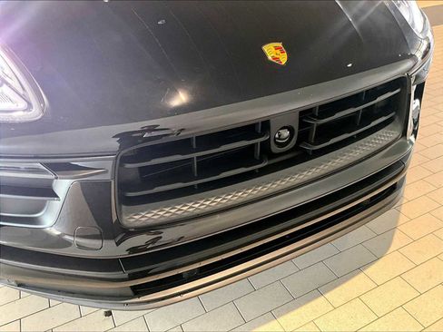 Used 2026 Porsche Macan image 33