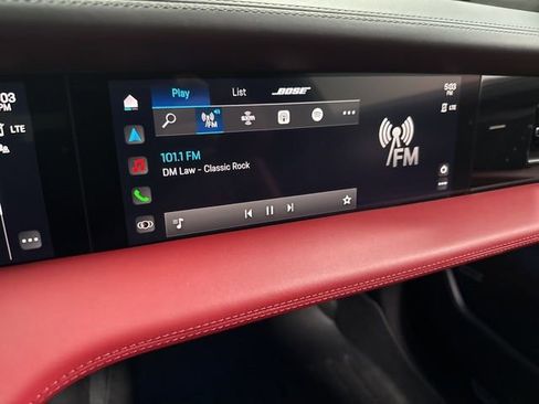 Used 2022 Porsche Taycan 4S image 23