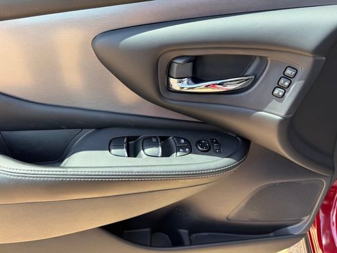 Certified 2022 Nissan Murano SL w/ SL Moonroof Package FWD image 13