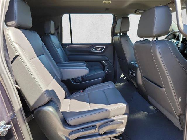 Used 2022 Chevrolet Suburban Z71 w/ Z71 Off-Road Package AWD/4WD image 23