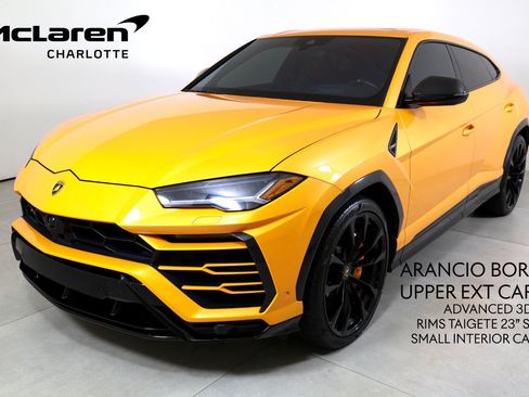 Used 2022 Lamborghini Urus AWD/4WD image 1