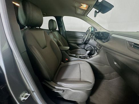 Used 2025 Buick Encore GX Preferred image 31