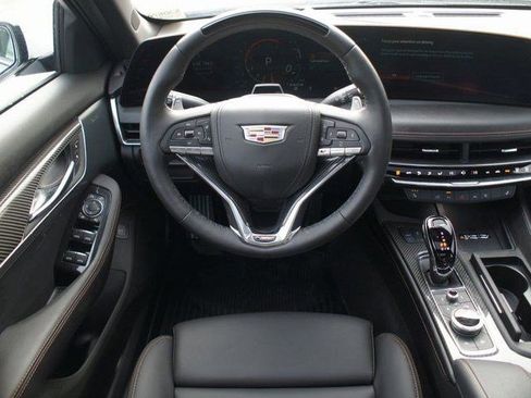Used 2025 Cadillac CT5 V image 5