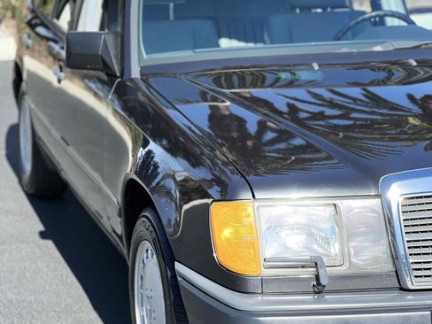 Used 1987 Mercedes-Benz 300 D Turbo image 68