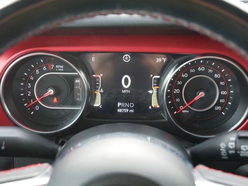 Used 2022 Jeep Wrangler Unlimited Rubicon w/ Cold Weather Group image 27