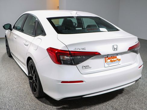 Used 2024 Honda Civic Sport image 9