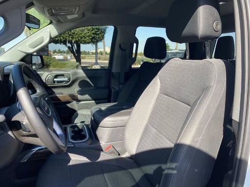Used 2020 GMC Sierra 1500 Elevation w/ Elevation Value Package RWD image 4
