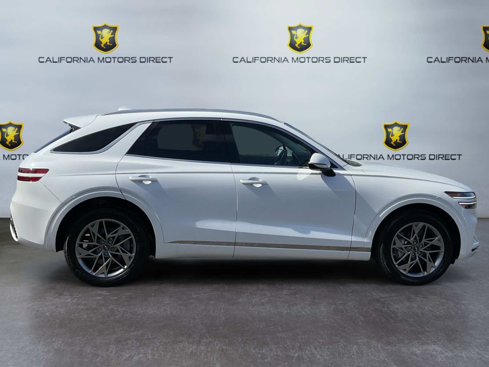 Used 2024 Genesis GV70 2.5T AWD/4WD image 4