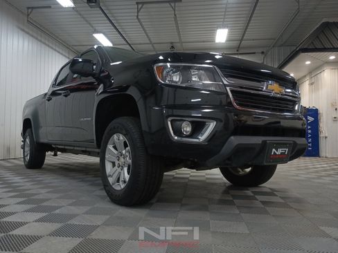 Used 2017 Chevrolet Colorado LT w/ LT Convenience Package AWD/4WD image 14