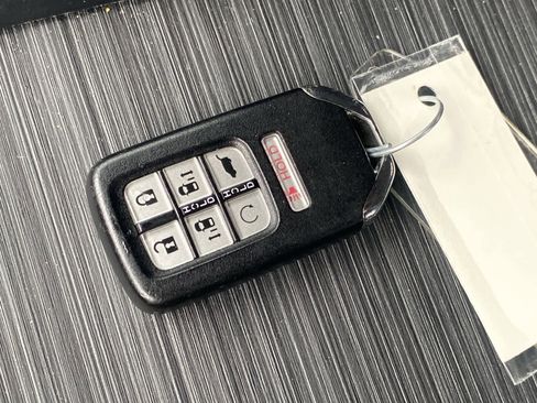 Used 2022 Honda Odyssey EX-L image 25