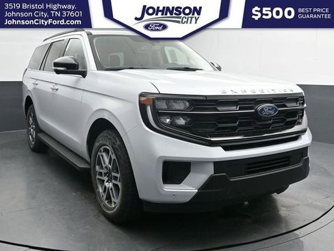New 2026 Ford Expedition Active image 1