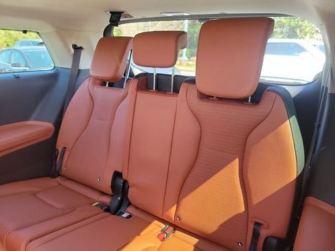 New 2026 Kia Carnival SX Prestige FWD image 10