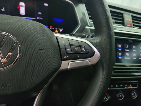 Used 2022 Volkswagen Tiguan S FWD image 17