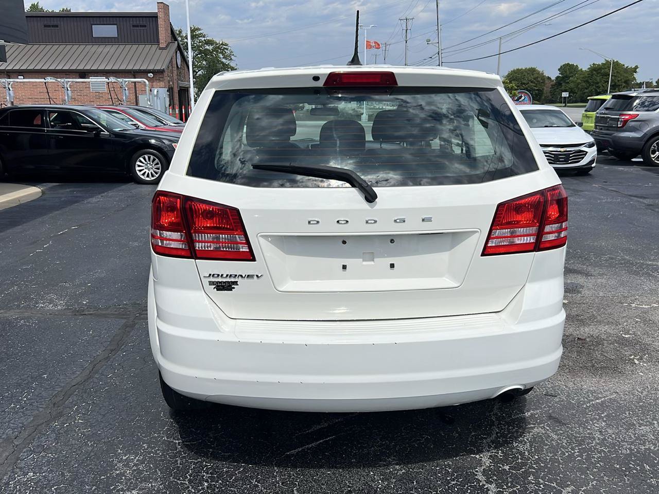Used 2015 Dodge Journey FWD image 4