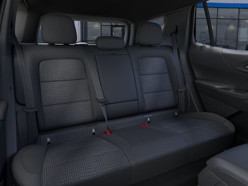 New 2026 Chevrolet Equinox LT FWD image 17