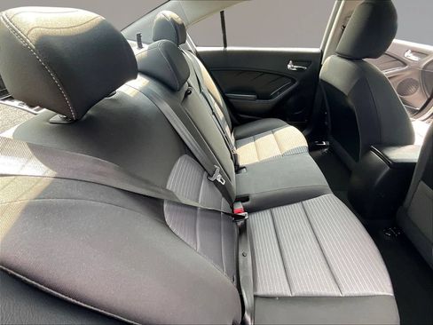 Used 2016 Kia Forte LX w/ LX Popular Package FWD image 22