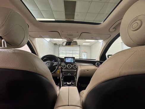 Used 2017 Mercedes-Benz C 300 4MATIC Sedan image 18