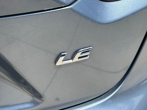 Used 2022 Toyota Corolla LE FWD image 13