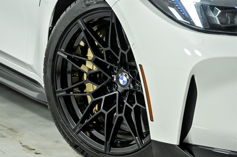 Used 2025 BMW M3 Competition RWD image 4