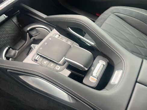 Used 2026 Mercedes-Benz GLS 63 AMG 4MATIC image 15