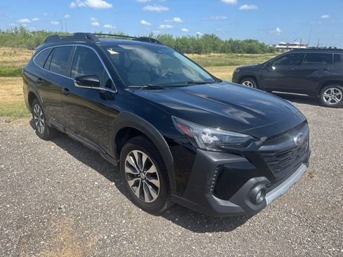 Used 2023 Subaru Outback Limited AWD/4WD image 3