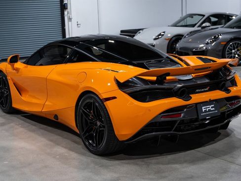 Used 2018 McLaren 720S Performance image 4