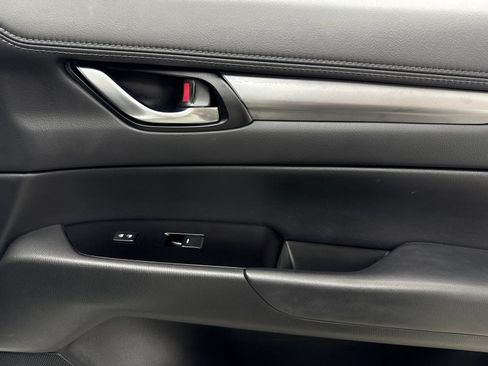 Used 2019 MAZDA CX-5 Touring FWD image 40