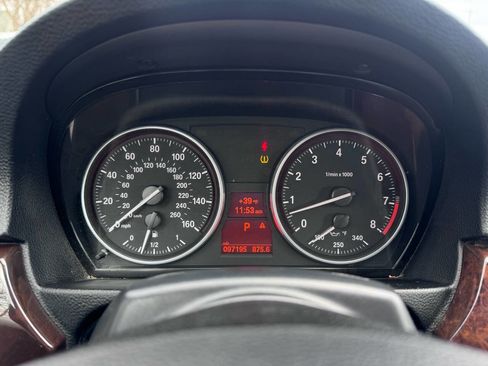 Used 2007 BMW 328i Convertible image 18