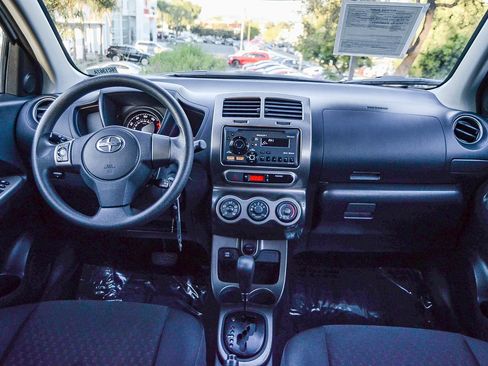 Used 2012 Scion xD image 13