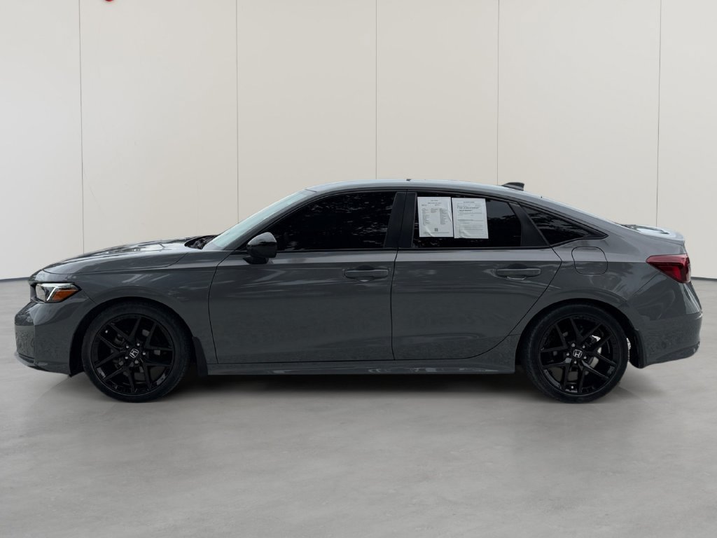 Used 2025 Honda Civic Sport image 2