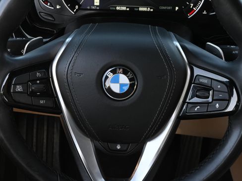 Used 2019 BMW 540i xDrive w/ Convenience Package image 18