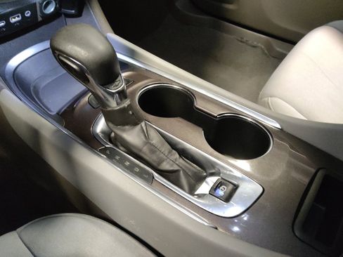Used 2022 Chevrolet Malibu LT FWD image 26