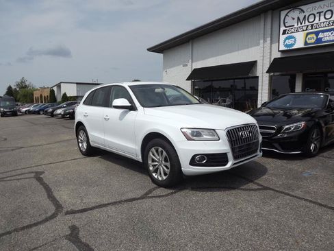 Used 2014 Audi Q5 2.0T Premium Plus w/ Premium Plus Package AWD/4WD image 7